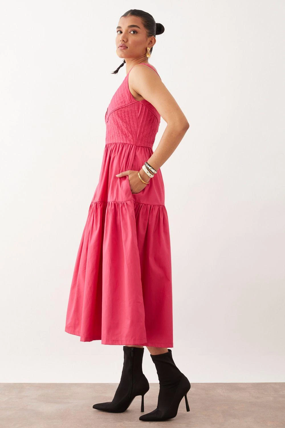 SNOB Robin Pleated Dress 4 SNOB Robin Pleated Dress - Image 2