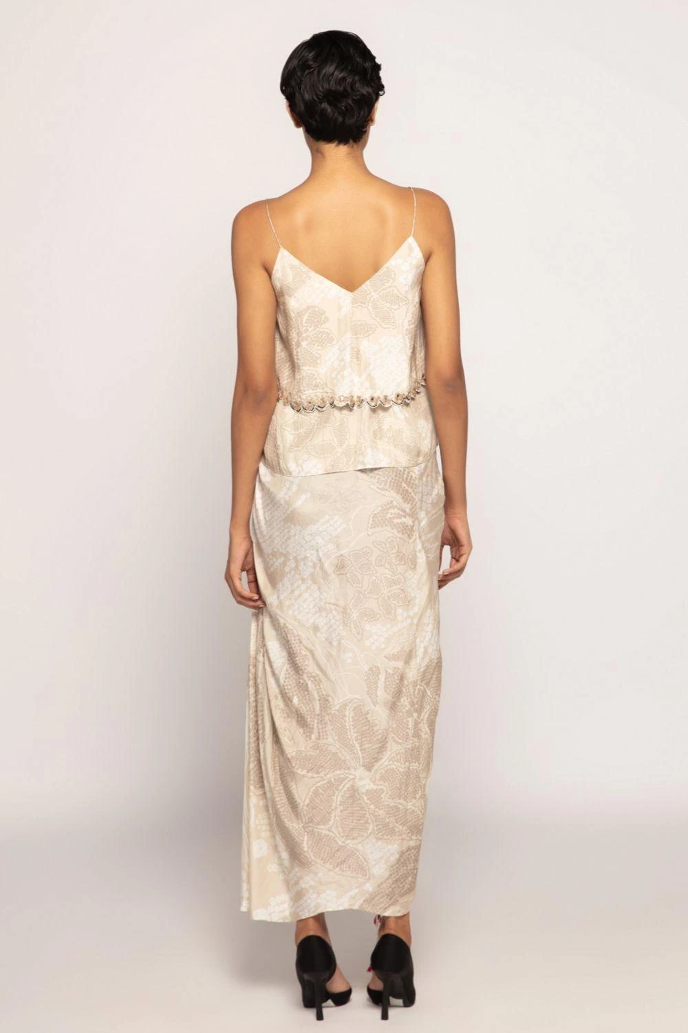 Saaksha & Kinni Periwinkle Bandhani Printed Draped Skirt 4 Saaksha & Kinni Periwinkle Bandhani Printed Draped Skirt - Image 2