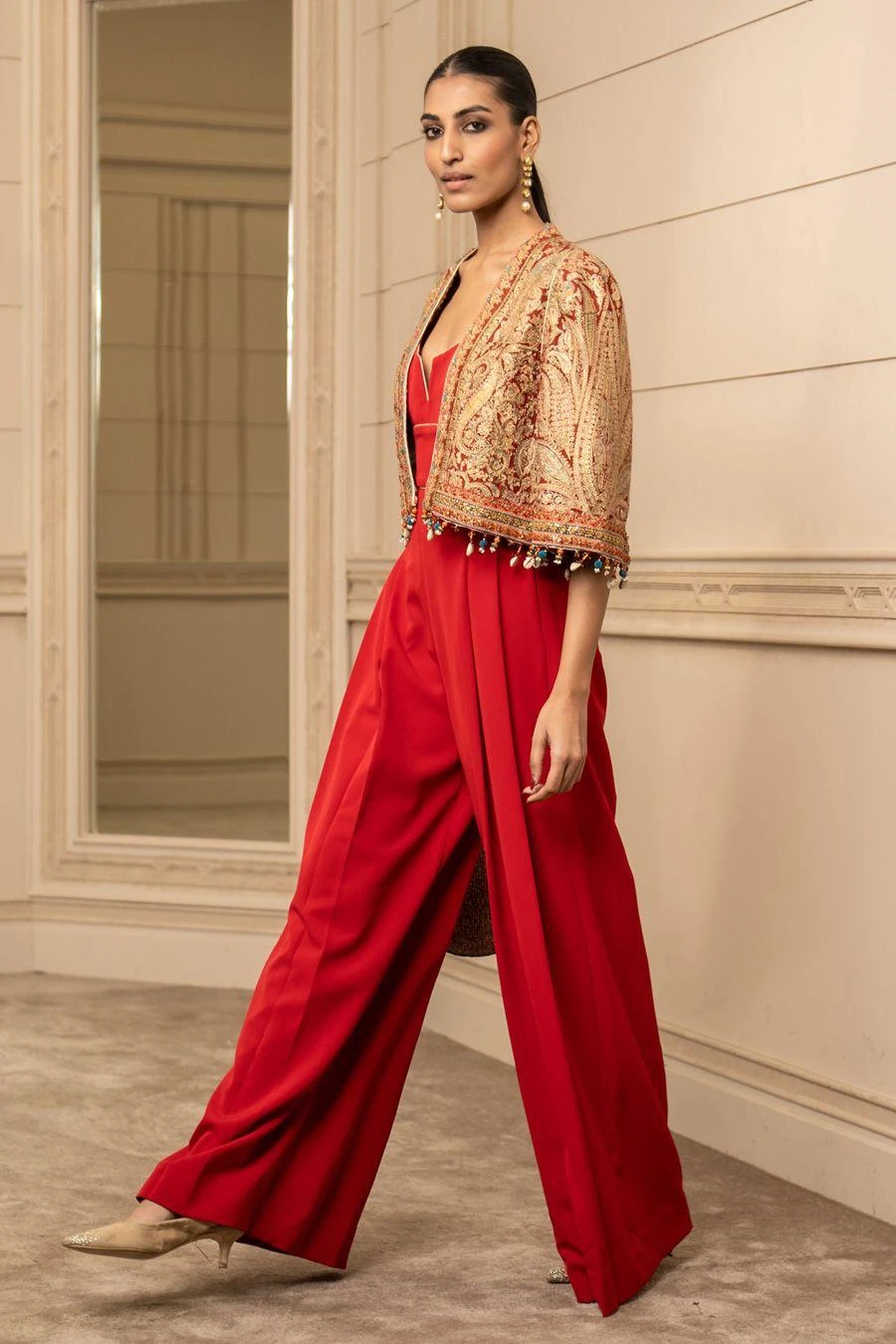 Tarun Tahiliani Red Paisley Printed Cape & Jumpsuit 5 Tarun Tahiliani Red Paisley Printed Cape & Jumpsuit - Image 3