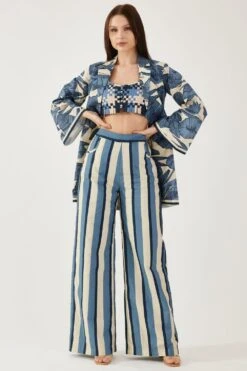 KoAi White And Blue Check Bustier