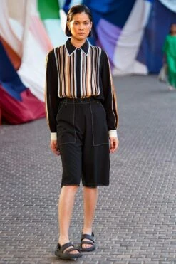 Bodice Black Knee Length Shorts