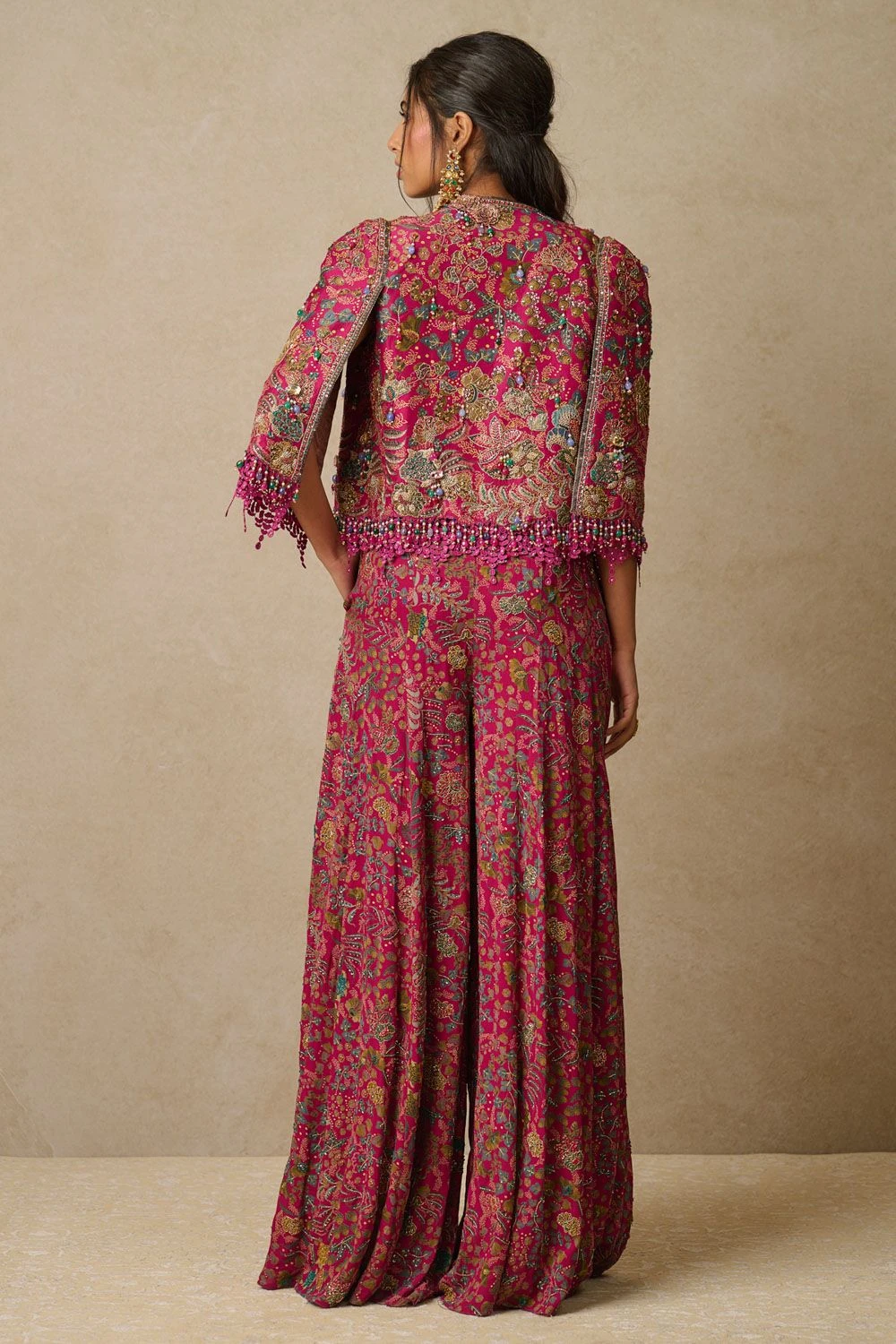 Tarun Tahiliani Pink Zardosi Embellished Gilet Set 7 Tarun Tahiliani Pink Zardosi Embellished Gilet Set - Image 5
