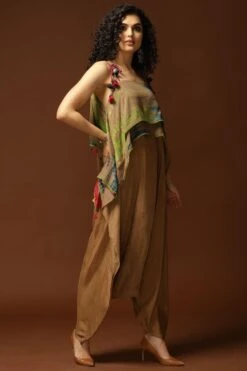 CAPISVIRLEO Tie & Dye Jumpsuit With Dori Tie Up 8 CAPISVIRLEO Tie & Dye Jumpsuit With Dori Tie Up -Deals Haute Togs Store 71cap27 3