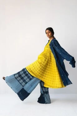 Urvashi Kaur Upcycled Jamdani Cotton Pants -Deals Haute Togs Store apara 55 3