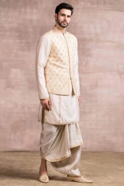 Tarun Tahiliani Men Ivory Chikankari Embroidered Bundi Jacket -Deals Haute Togs Store mg awu ckn wc 1 2