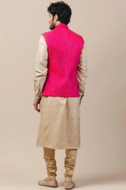 Tarun Tahiliani Men Fuschia Textured Bundi Jacket -Deals Haute Togs Store mw ssu tex wc 2 4