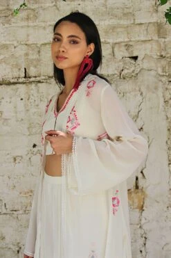 Varun Bahl Pret White Embroidered Sharara Set With Overlay -Deals Haute Togs Store vb pr2 ik21 ss42 3